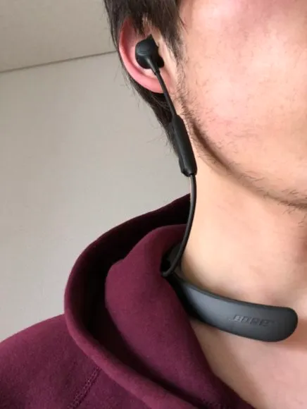 BOSE「QuietControl 30 wireless headphones」のコードの長さが絶妙