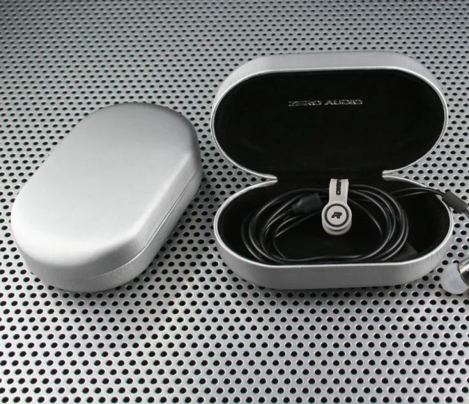Bluetoothイヤホンの収納ケースにおすすめのZERO AUDIO「BANECHO」