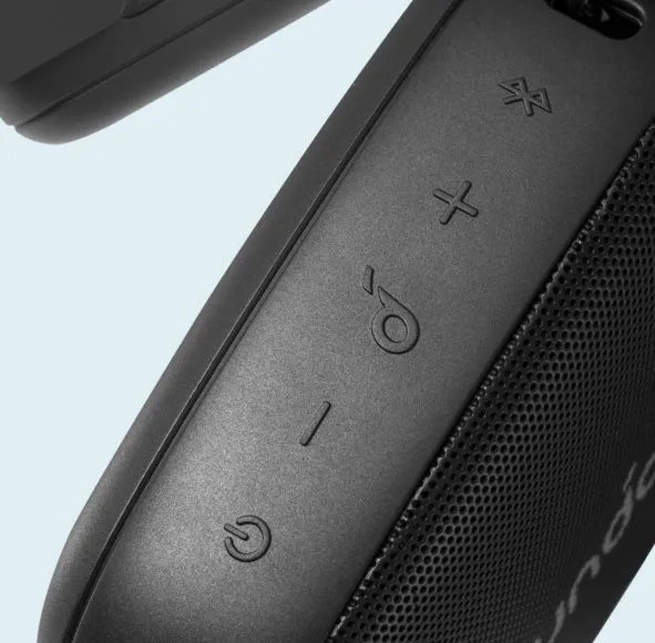 「Soundcore Icon Mini」のボタンは押しやすさに配慮されています。