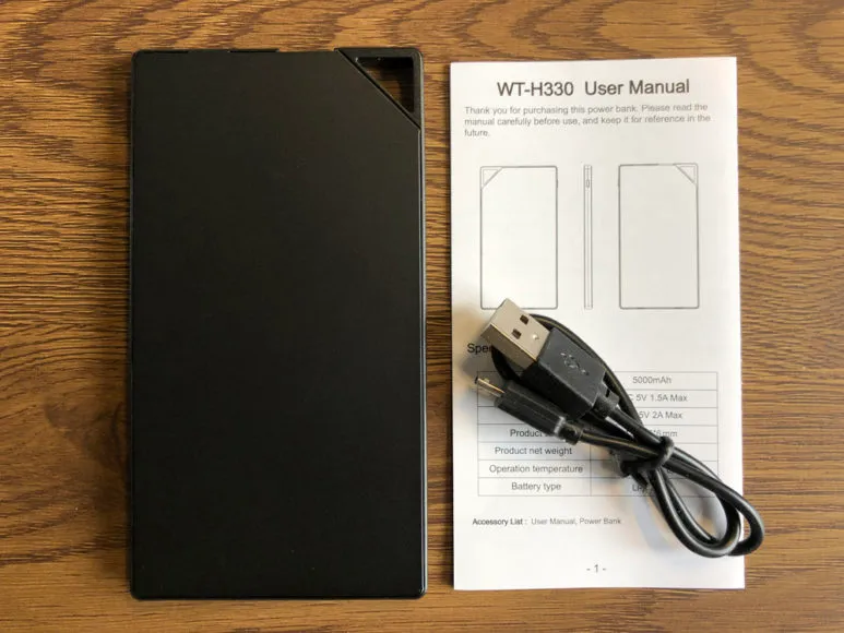 超薄型6mmモバイルバッテリーTNTOR WT-550レビュー|付属品は充電ケーブルと取扱説明書のみ。