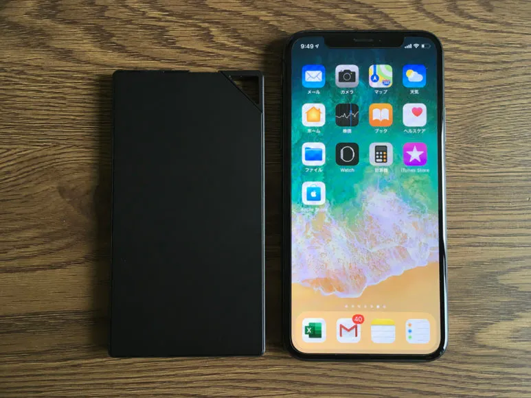 超薄型6mmモバイルバッテリーTNTOR WT-550レビュー|サイズ感をiPhone Xと比較してみました。