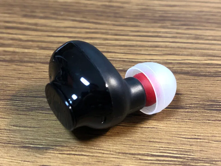 おすすめ完全ワイヤレスイヤホンGLIDiC「Sound Air TW-5000s」レビュー|Spinfit「CP100」は「Sound Air TW-5000s」の持ち味である装着安定性を損ねることなく圧迫感を解消できるイヤーピースです。