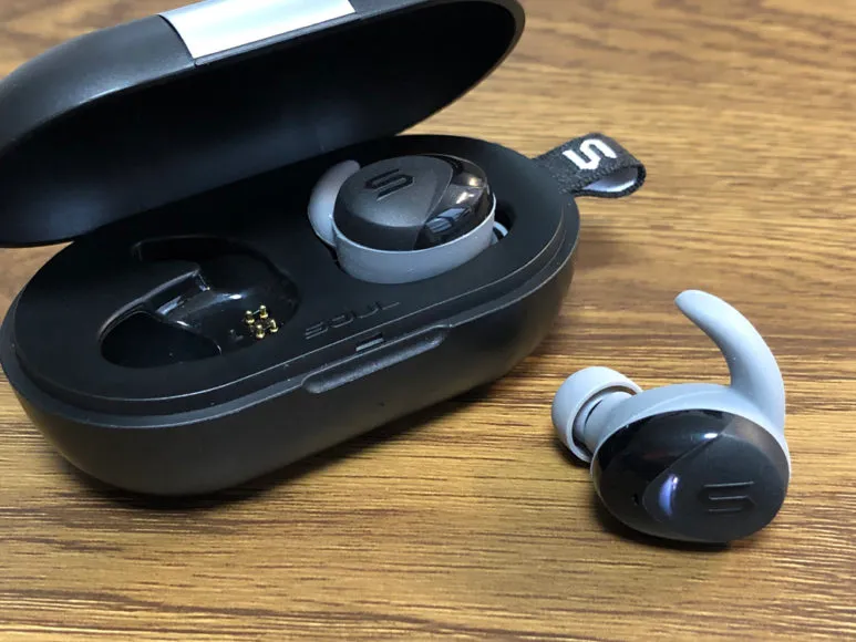 おすすめ完全ワイヤレスイヤホンSOUL「ST-XS2」レビュー|「SOUL ST-XS2」は片耳だけでも使うことができます。