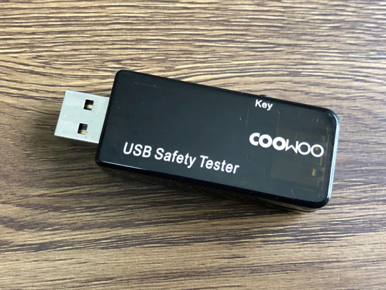 ソーラー充電器suaoki・Anker 60W比較レビュー|電流電圧チェッカーにはCOOWOO「電流電圧テスター」を使用しました。