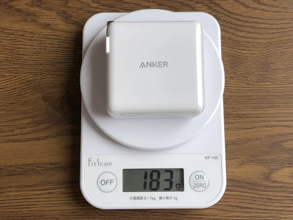 USB PD対応おすすめ小型急速充電器Anker「PowerPort Atom PD2」レビュー|重さは183gと上々の軽さ。