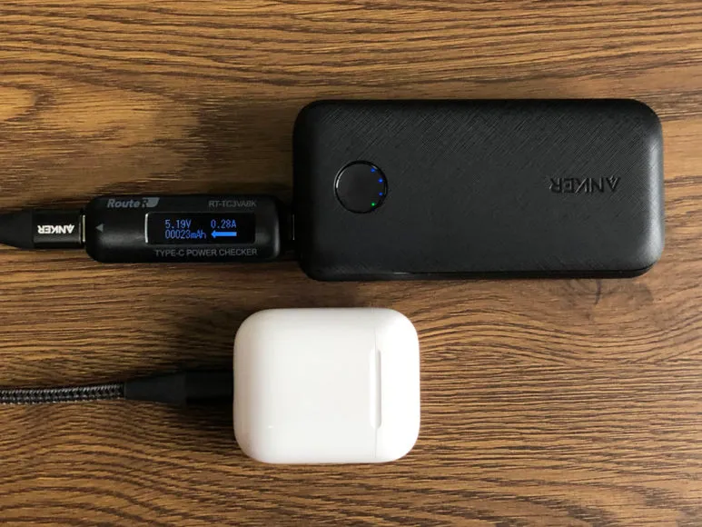 Anker PowerCore 10000 PD Reduxレビュー|AirPodsを充電すると確かに電流が微弱になりました。