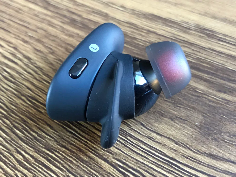 【Anker Soundcore Liberty 2 Proレビュー】グラミー受賞経験者たちが推奨!音質にこだわり抜いたSoundcoreシリーズ最上位の完全ワイヤレスイヤホン|使ってみて感じたこと:物理ボタンだから操作しやすい。