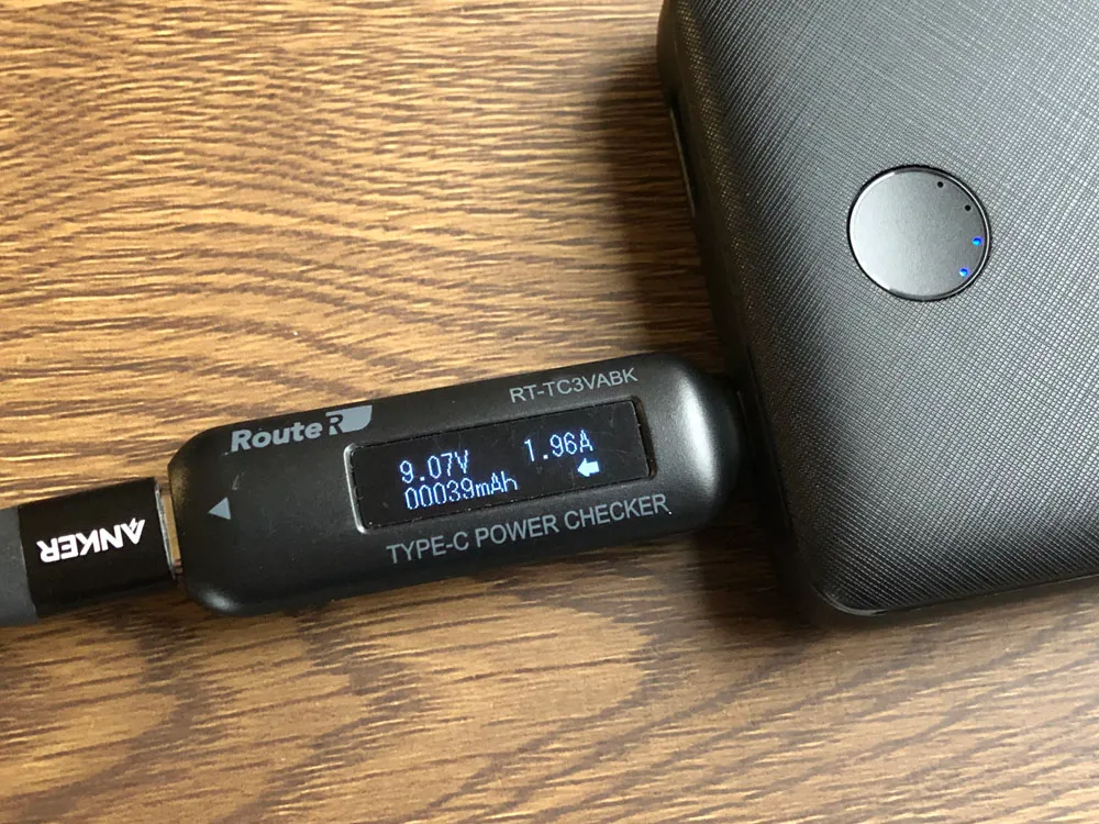 【Anker PowerCore Essential 20000 PDレビュー】USB Type-C搭載&大容量20000mAhはアンカー史上最軽量!PD急速充電にも対応したモバイルバッテリー|使ってみて感じたこと:「PowerCore Essential 20000 PD」の電流・電圧