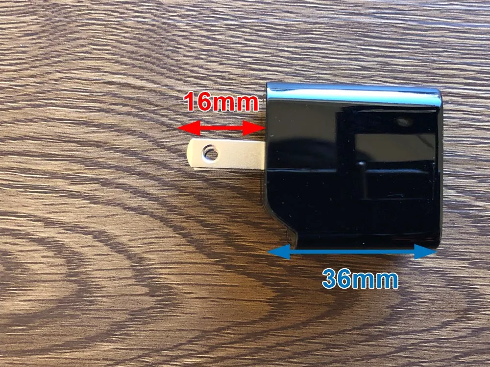 【Aukey PA-Y19レビュー】Ankerを上回るサイズと使い勝手!PD対応USB-Cポート搭載でスマホ・ノートPCを急速充電できる世界一コンパクトな急速充電器|使ってみて感じたこと:やっぱりプラグは折り畳み式が最高!