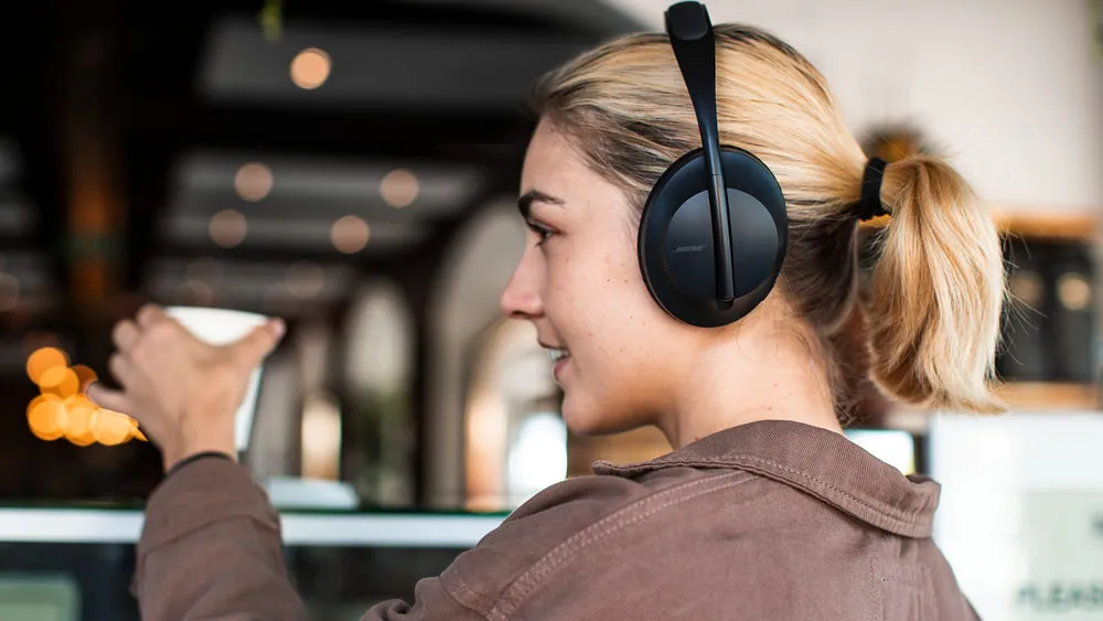 【BOSE NOISE CANCELLING HEADPHONES 700レビュー】ノイズキャンセリングヘッドホン史上最高の静寂!Bluetooth接続で極上の没入感を堪能しよう!|優れているポイント:他の追随を許さない圧倒的ノイズキャンセリング