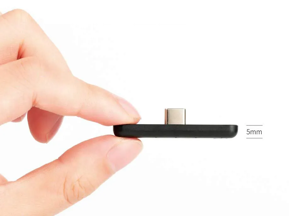 【ニンテンドースイッチにBluetoothイヤホンをつなぐガジェットまとめ】携帯モードはワイヤレスイヤホンが最高!おすすめのブルートゥース接続アイテム|ニンテンドースイッチ向けBluetoothトランスミッターの種類は?:USB-Cポート使用型Bluetoothトランスミッター:YOBWIN「ROUTE AIR」:とにかく薄い本体が秀逸です。
