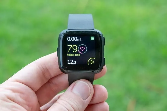 【2020年最新スポーツ向けスマートウォッチまとめ】筋トレ・ランニング・ダイエットに最適なおすすめスマートウォッチ|音楽再生・睡眠管理・ネット検索なども|スマートウォッチでできること:GPSを使ったペース・距離計測