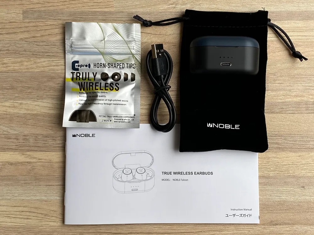 【Noble audio FALCONレビュー】“魔術師”が作ったイヤホン!?独自の高音質ドライバー搭載で10時間スタミナ再生&完全防水の高コスパ完全ワイヤレスイヤホン|付属品