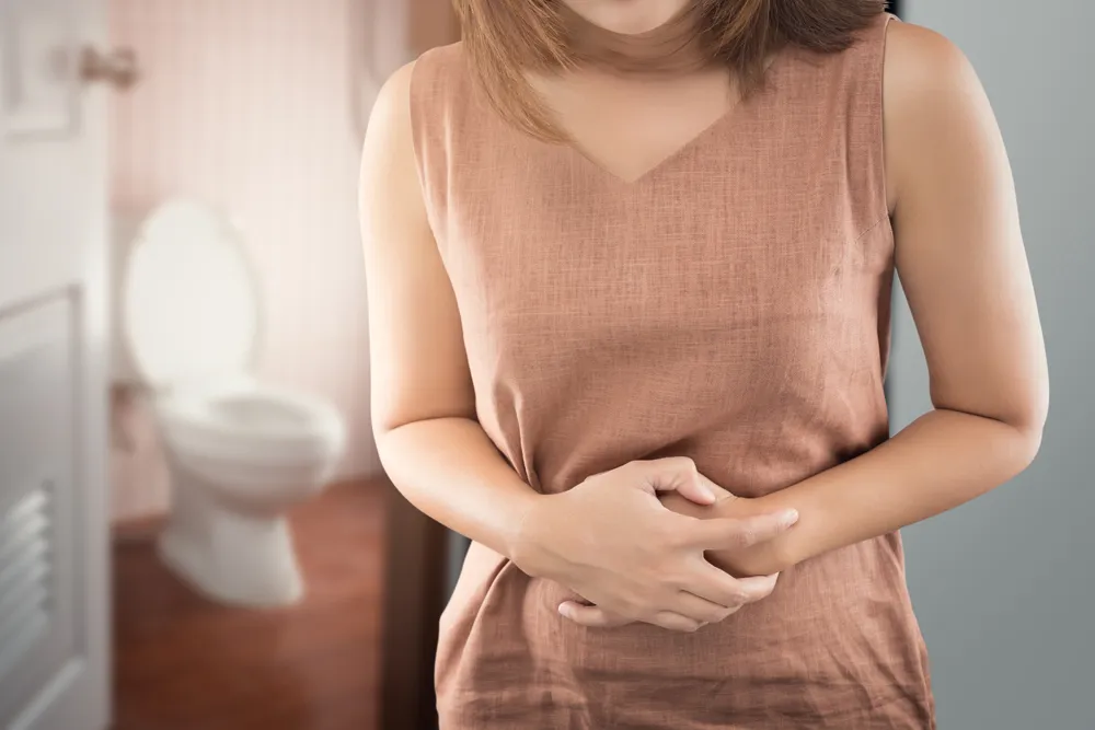 【プロテインの副作用】プロテインは体に悪い効果を与える?飲み過ぎによる腎臓・肝臓への影響は?プロテインの副作用・デメリットまとめ|適切な取り方とは?|プロテインの副作用
