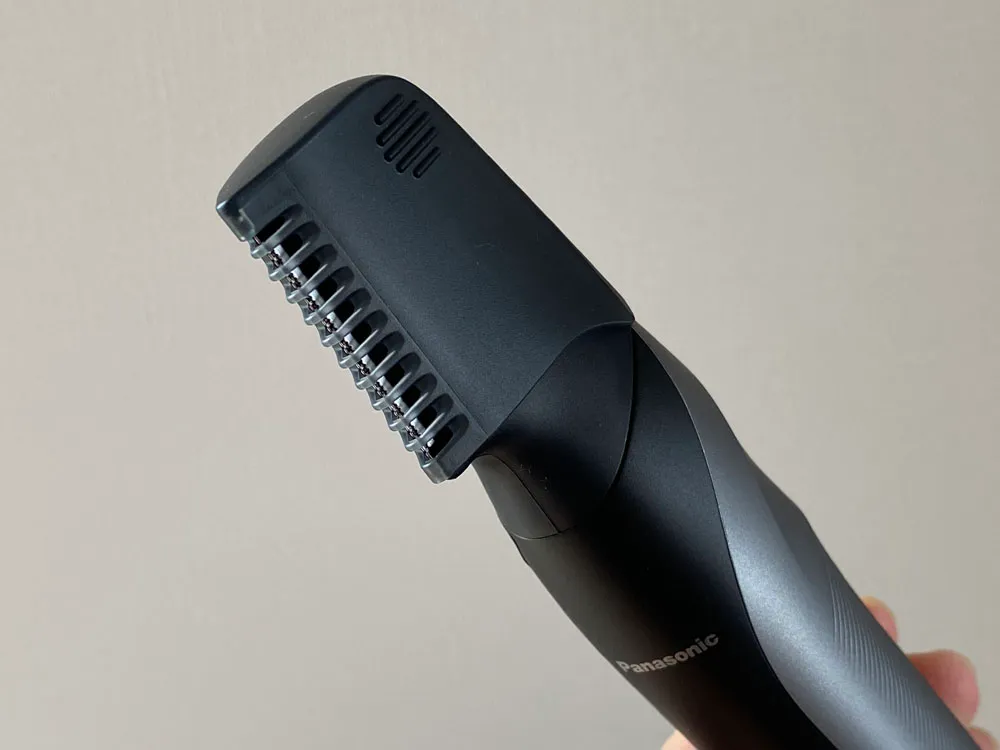 【ボディトリマーER-GK81レビュー】すね毛からアンダーヘアまで処理できる!メンズグルーミングに最適なパナソニック製ボディトリマー|チクチクしない剃り味|使ってみて感じたこと