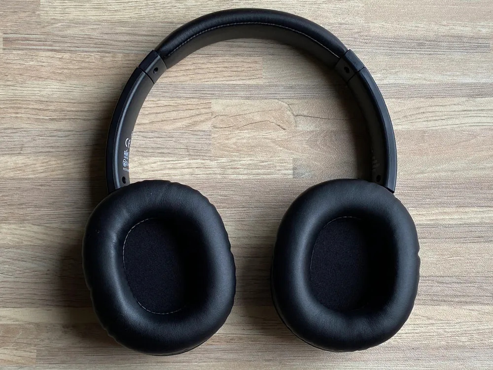 【Mpow H7レビュー】低価格帯の密閉型Bluetoothヘッドホン決定版!40mmドライバーが奏でる高音質サウンドと快適な無線接続を実現させた高コスパヘッドホン|外観:反対側から見ると、こんな感じです。