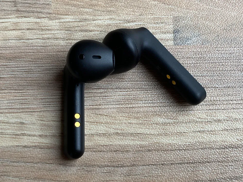 【TaoTronics SoundLiberty 88レビュー】AirPodsを完全凌駕!!大口径10mmドライバー・完全防水・AIノイキャンと多機能なインナーイヤー型完全ワイヤレスイヤホン|外観:ハウジングの裏側はこのような感じになっています。