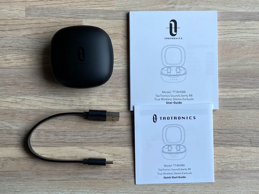 【TaoTronics SoundLiberty 88レビュー】AirPodsを完全凌駕!!大口径10mmドライバー・完全防水・AIノイキャンと多機能なインナーイヤー型完全ワイヤレスイヤホン|付属品
