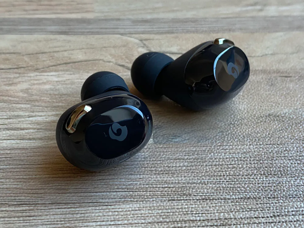 【GLIDiC Sound Air TW-5100レビュー】バッテリー性能・充電性能に優れたリーズナブル完全ワイヤレス!音質も上々な高コスパTWS|外観