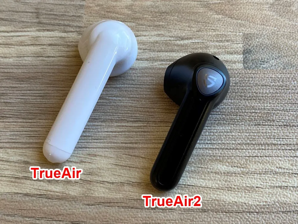 【SOUNDPEATS TrueAir2レビュー】14.2mm大口径ドライバーの圧倒的サウンドと新技術による安定接続が魅力のインナーイヤー型完全ワイヤレスイヤホン|外観:前モデルを今見ると「ちょっと安っぽかったんだなぁ・・・」と思わせるほど、今回リリースされた「TrueAir2」はカッコイイ!!