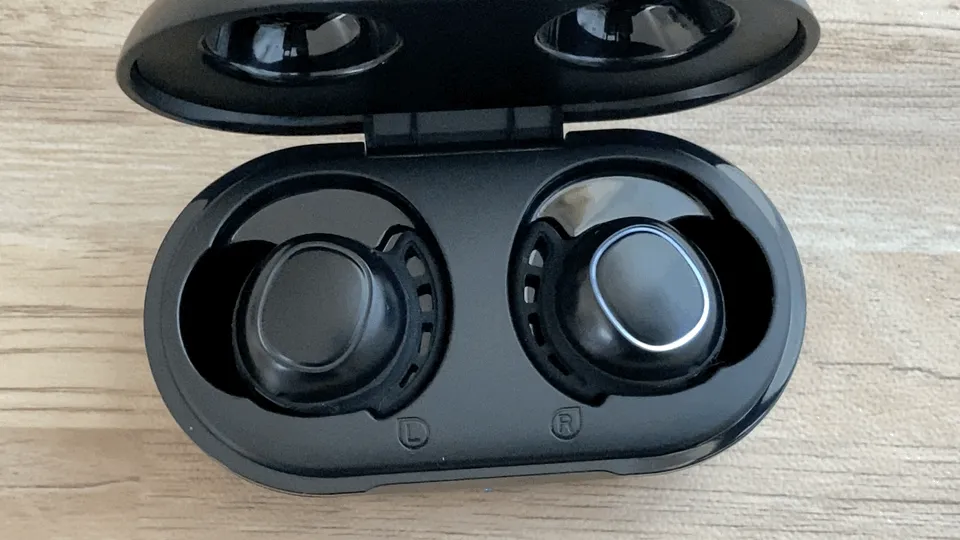 【Mpow M30レビュー】4千円未満の圧倒的コスパ感!!超安定接続・良好な装着安定性・満足な音質・完全防水と必要なスペック揃い踏みの超高コスパTWS|ペアリング方法(接続方法)