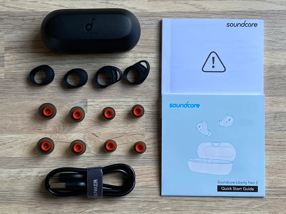 【Anker Soundcore Liberty Neo2レビュー】超割安感とハイスペックが共存!!ほぼ死角無し・価格不相応な秀逸スペック目白押しの大人気モデル後継機|付属品